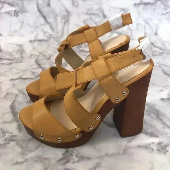 Bucco Erikine Heels Tan Faux Leather Strappy Heels Sandals Wedges Women's Size 8 - Picture 4 of 8